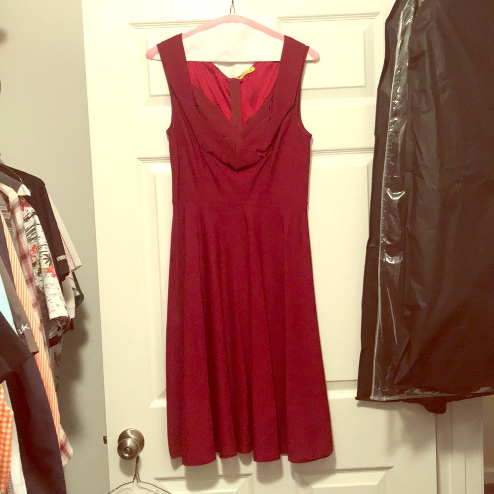 Perfect dress for work holiday parties!!